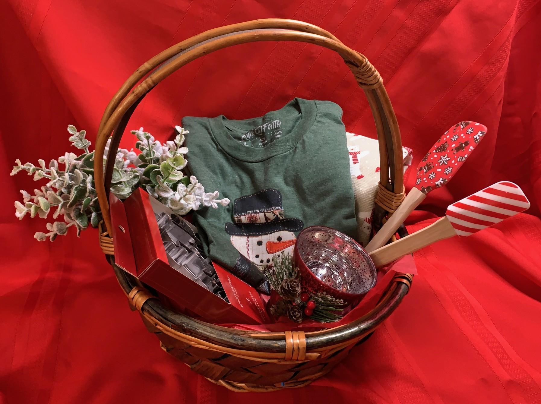 Christmas Bears & Baking Basket