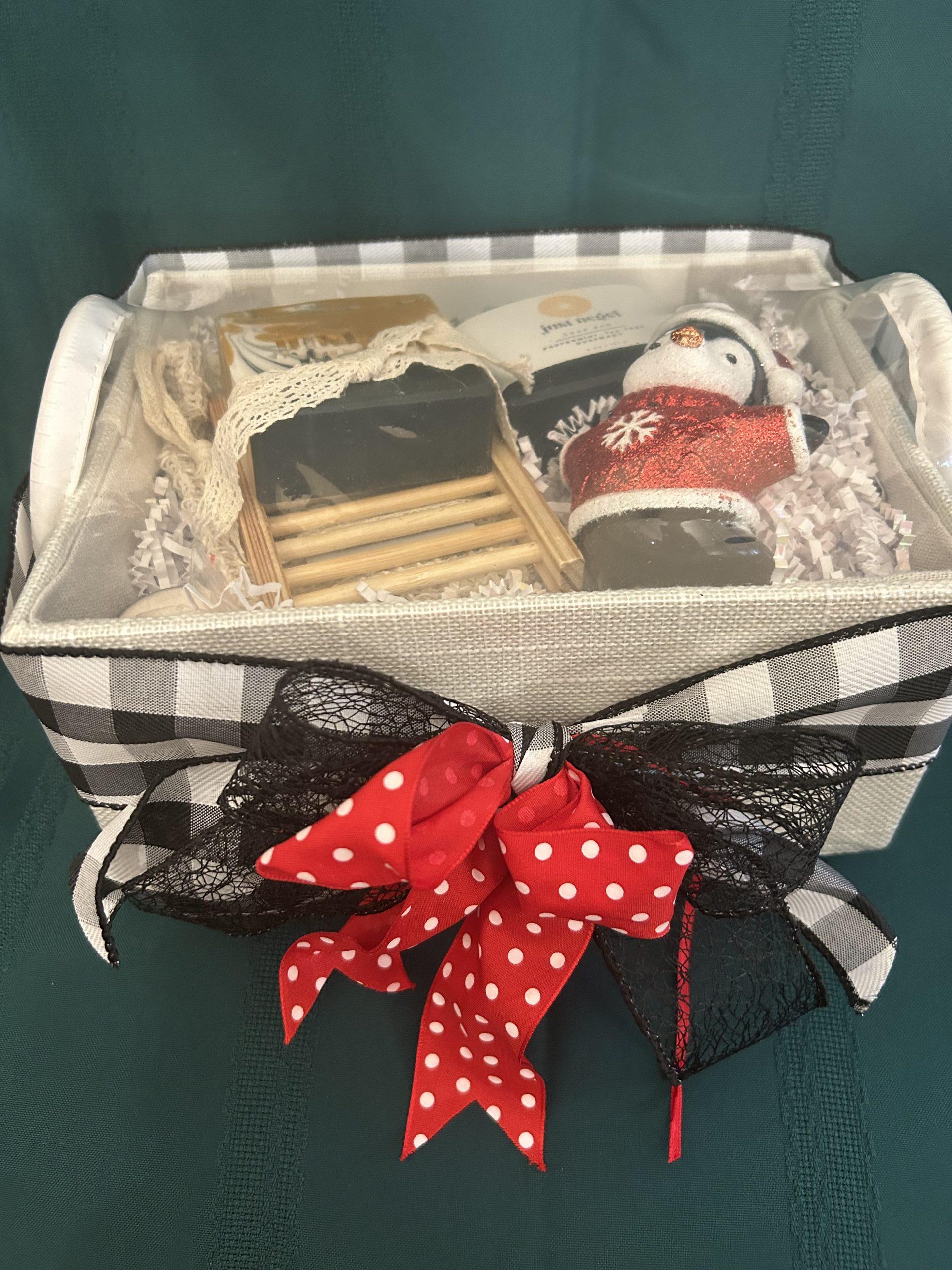 Just Negel All Natural Soap Set Basket